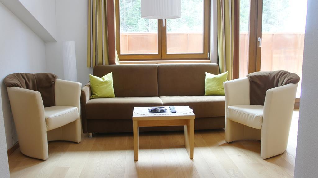 Arina Apartments Samnaun Habitación foto